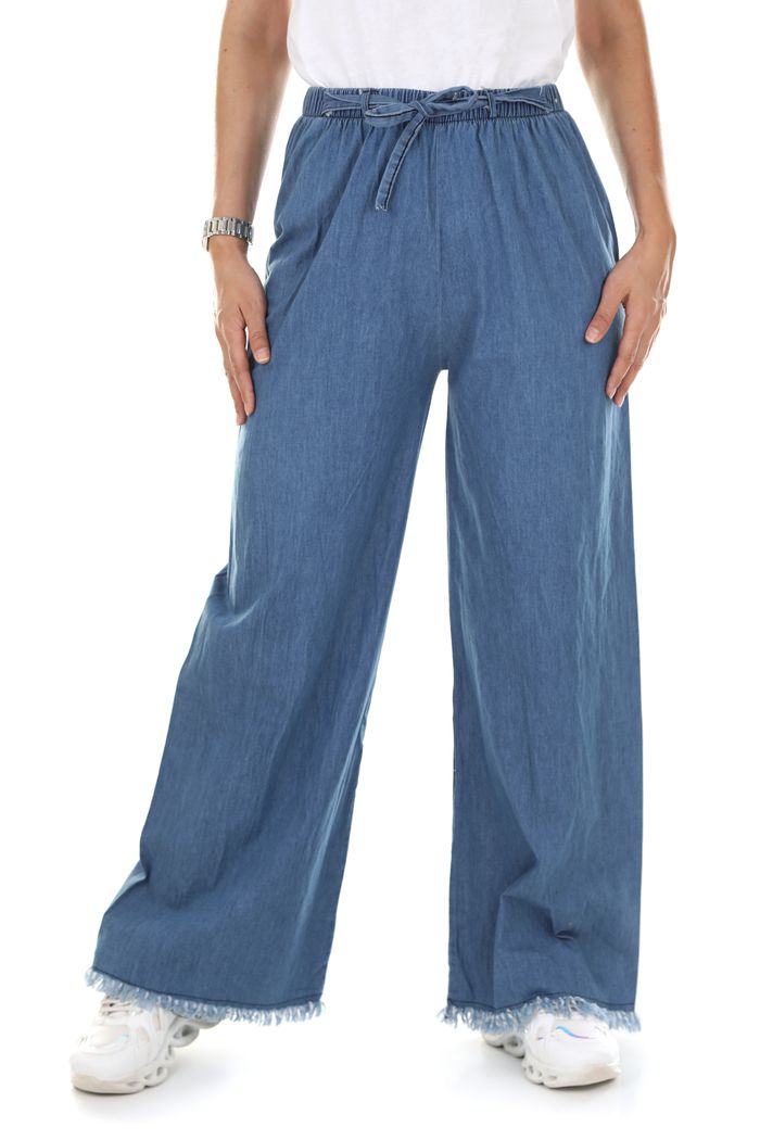 Crafting Captivating Headlines: Your awesome post title goes here Stylish denim wide-leg pants fashion photograph showcasing casual style for modern women.